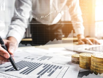 Fixer son TJM freelance : faut-il se baser sur le salaire brut ou net ?