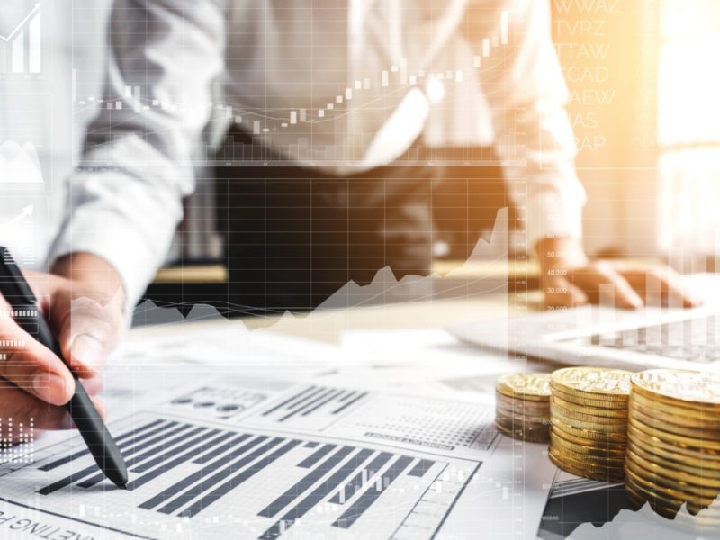 Fixer son TJM freelance : faut-il se baser sur le salaire brut ou net ?