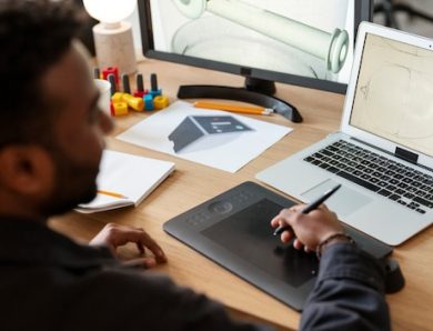 Design graphique plurimédia : les opportunités professionnelles après cette formation