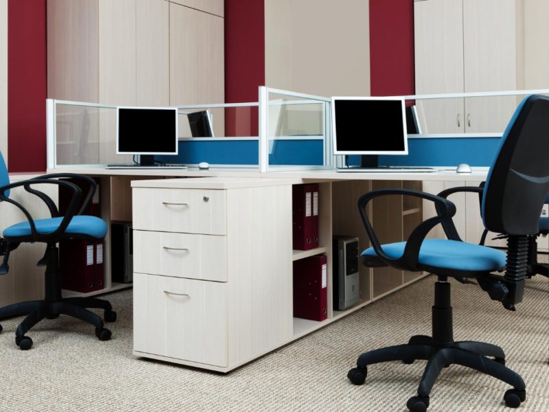 Mobilier de bureau : critères essentiels pour allier confort et productivité