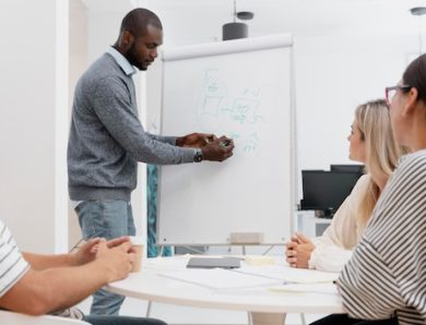 Quelles sont les conditions pour obtenir le diplôme éducateur de jeunes enfants par la VAE ?
